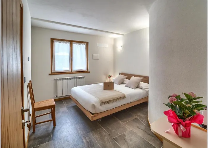 Nocleg ze śniadaniem Foresteria Lombarda San Rocco Colico