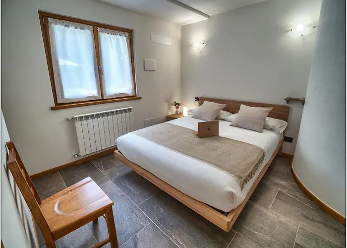 Foresteria Lombarda San Rocco Nocleg ze śniadaniem 4*